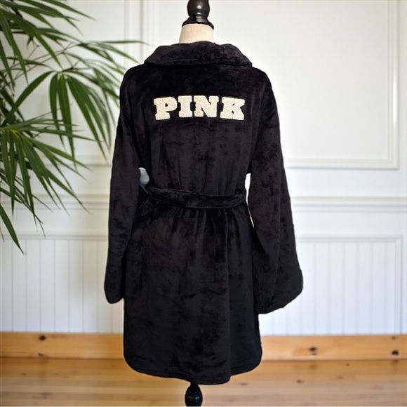 Victoria’s Secret PINK Plush Black Robe – Size M/L - Picture 1 of 12